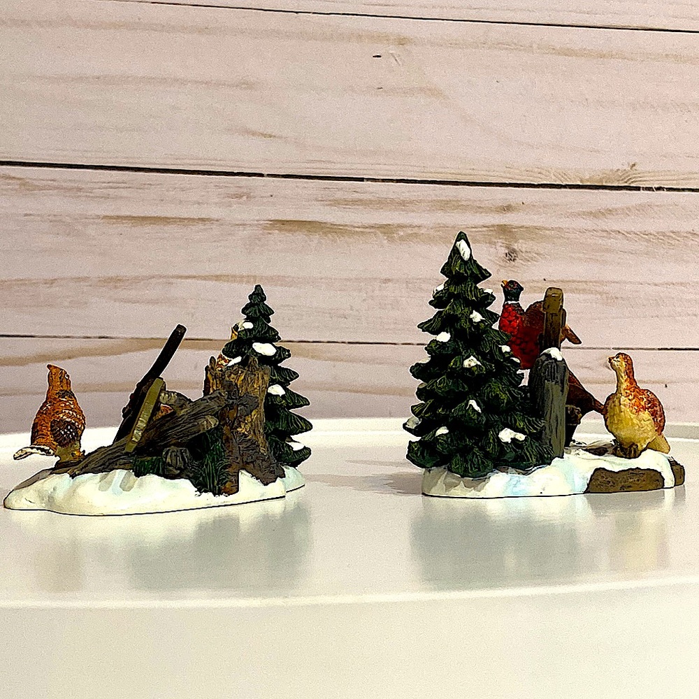 DEPARTMENT 56 - Birds Out Back - Village Accessories - Picture 3 of 8